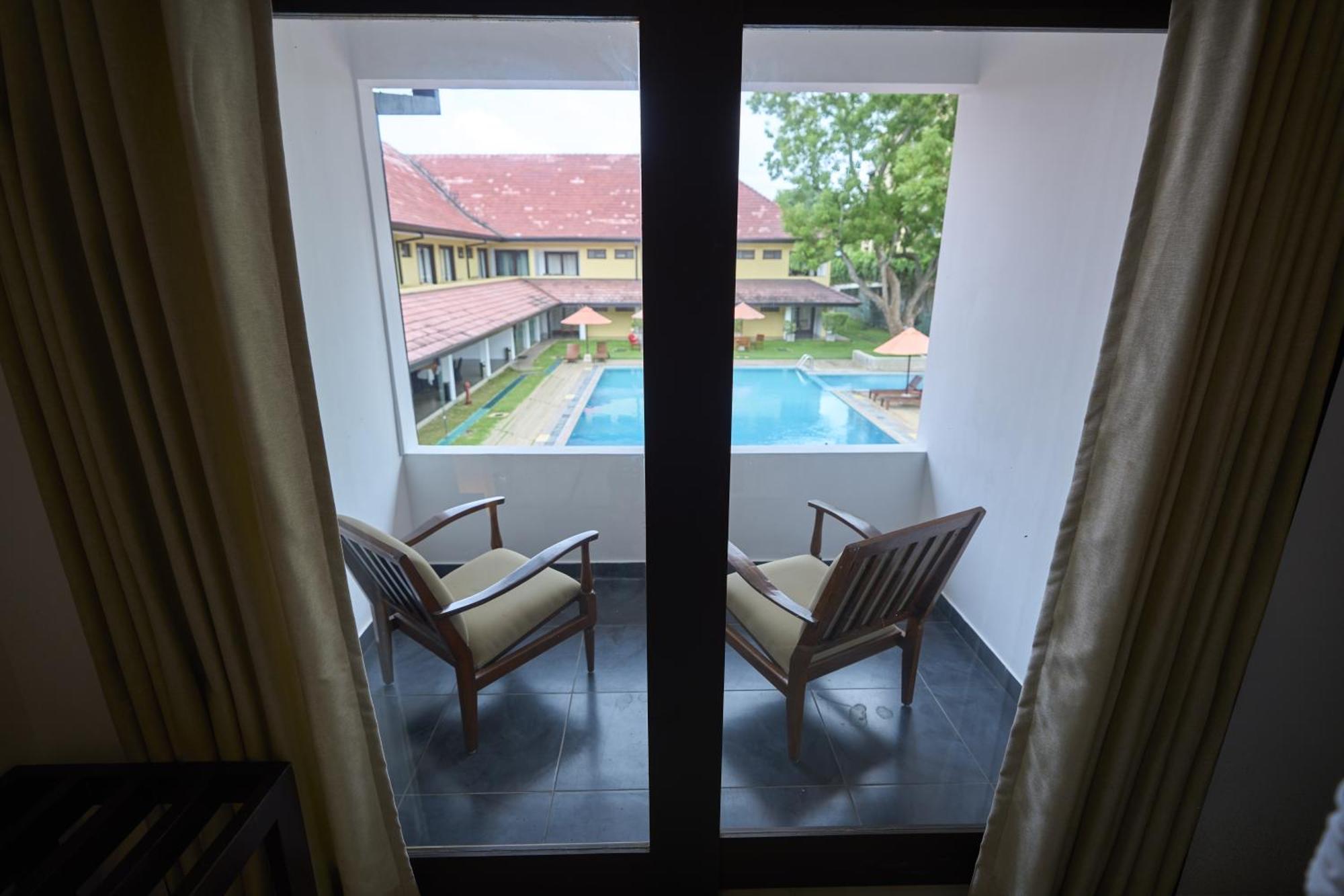 Rajarata Hotel Holambra Exterior foto