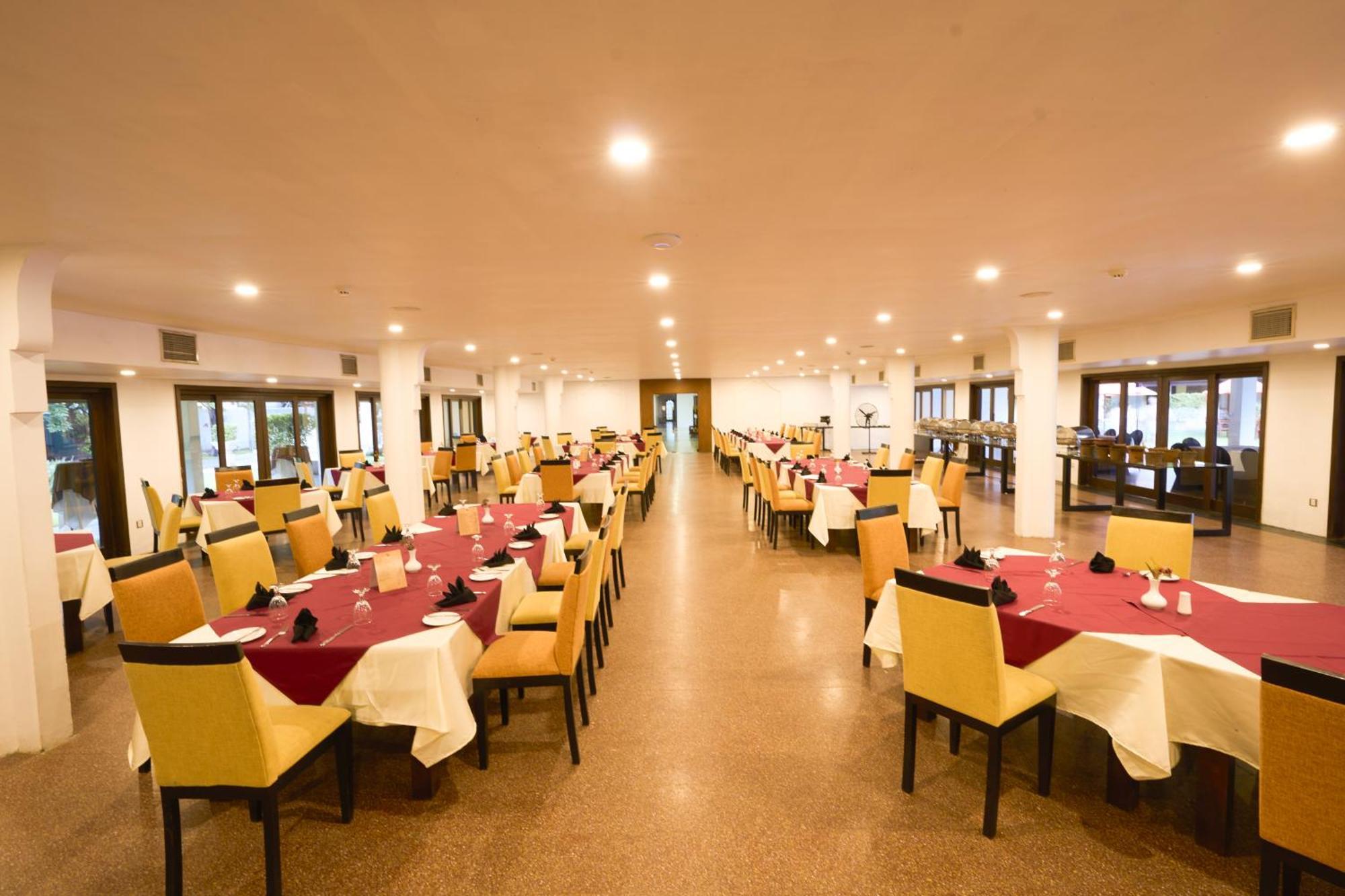 Rajarata Hotel Holambra Exterior foto