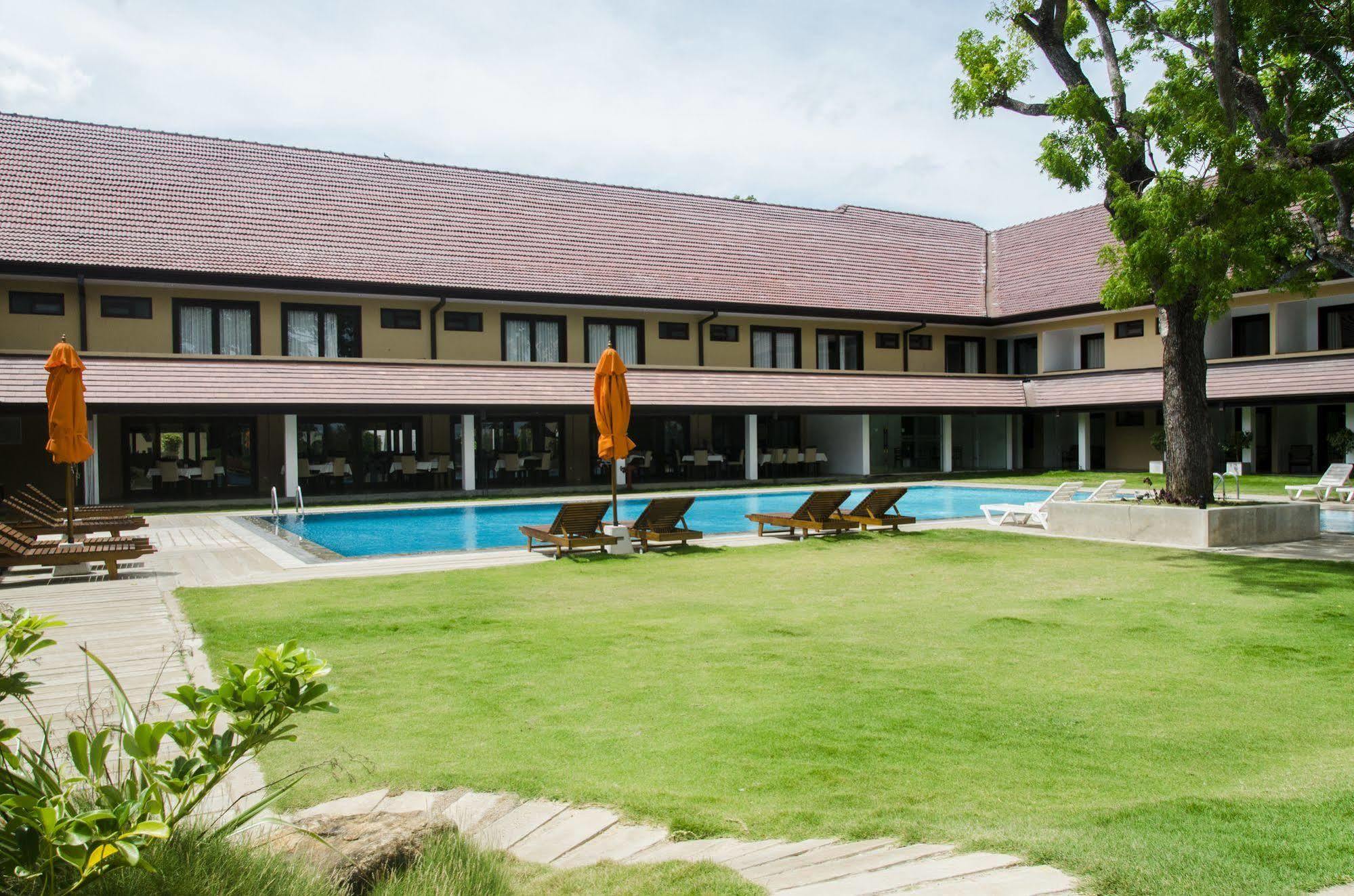 Rajarata Hotel Holambra Exterior foto