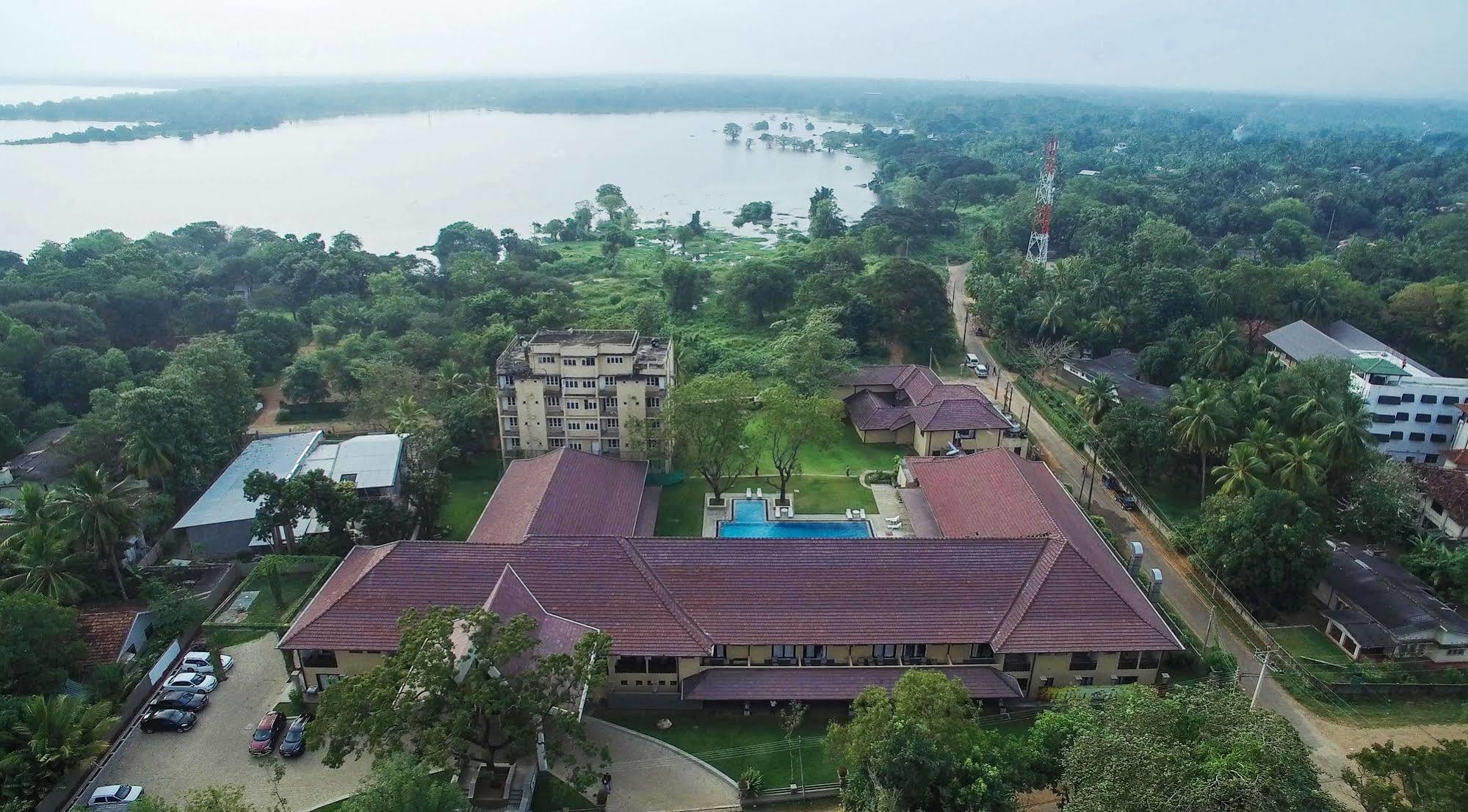 Rajarata Hotel Holambra Exterior foto